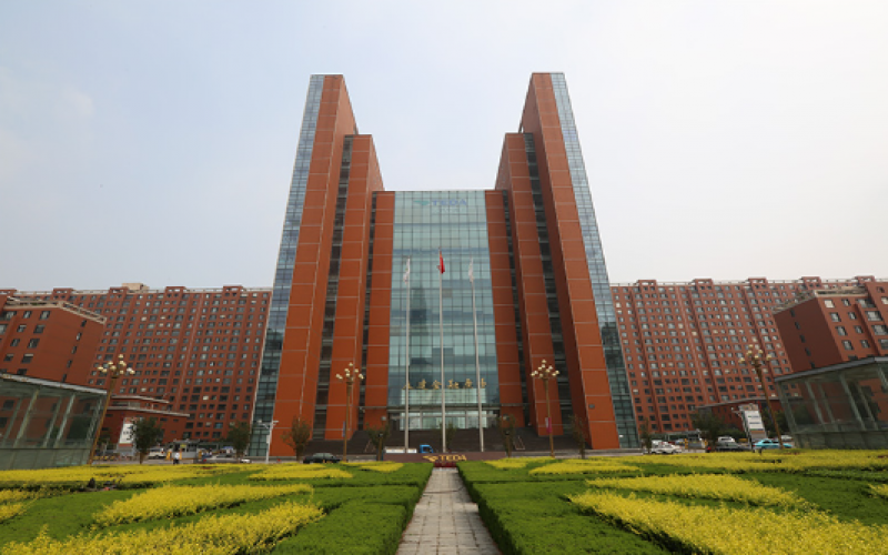 2003年，迈入集团化经营发展轨道