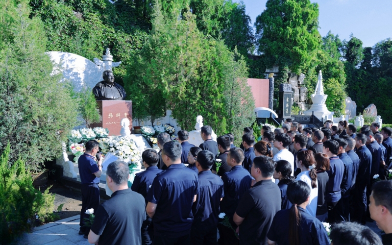 尊龙凯时人生就是搏家人深切缅怀祥青董事长
